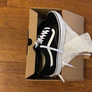 Vans classics - never worn
